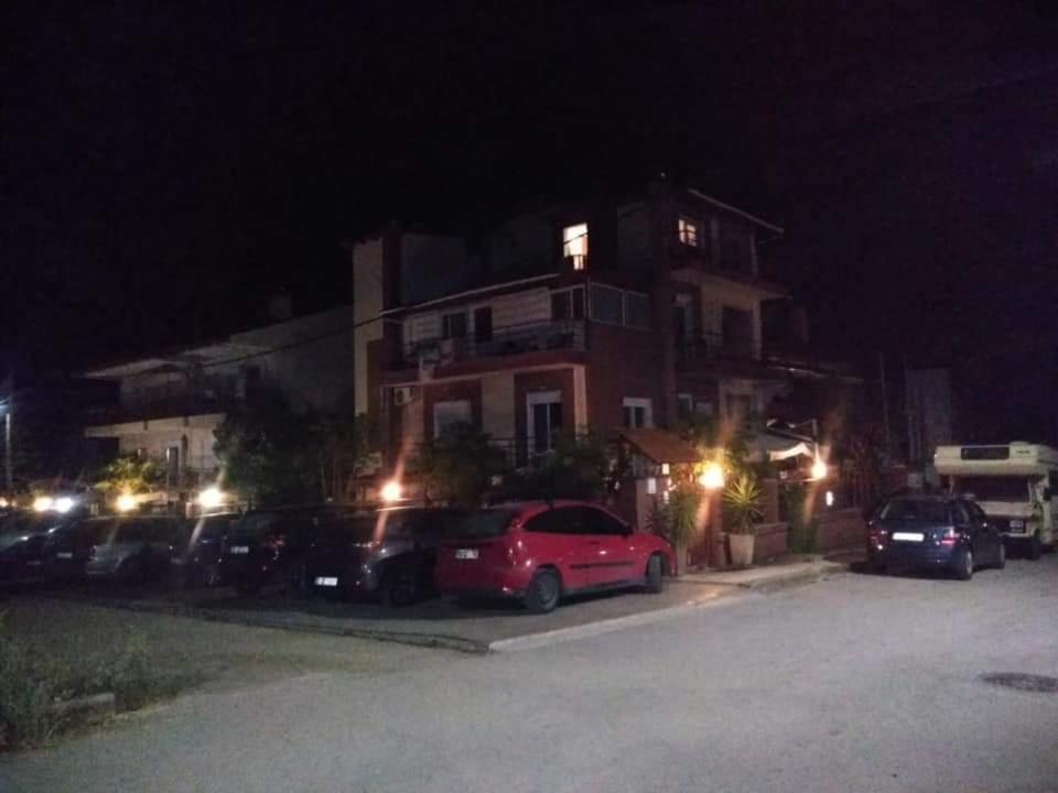 Blue Moon Accommodation Nea Michaniona Exterior photo