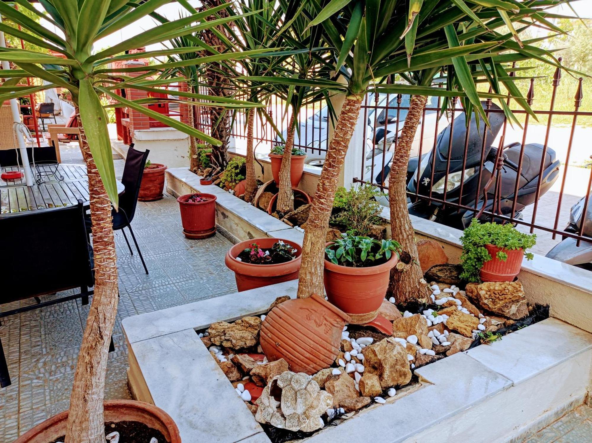 Blue Moon Accommodation Nea Michaniona Exterior photo
